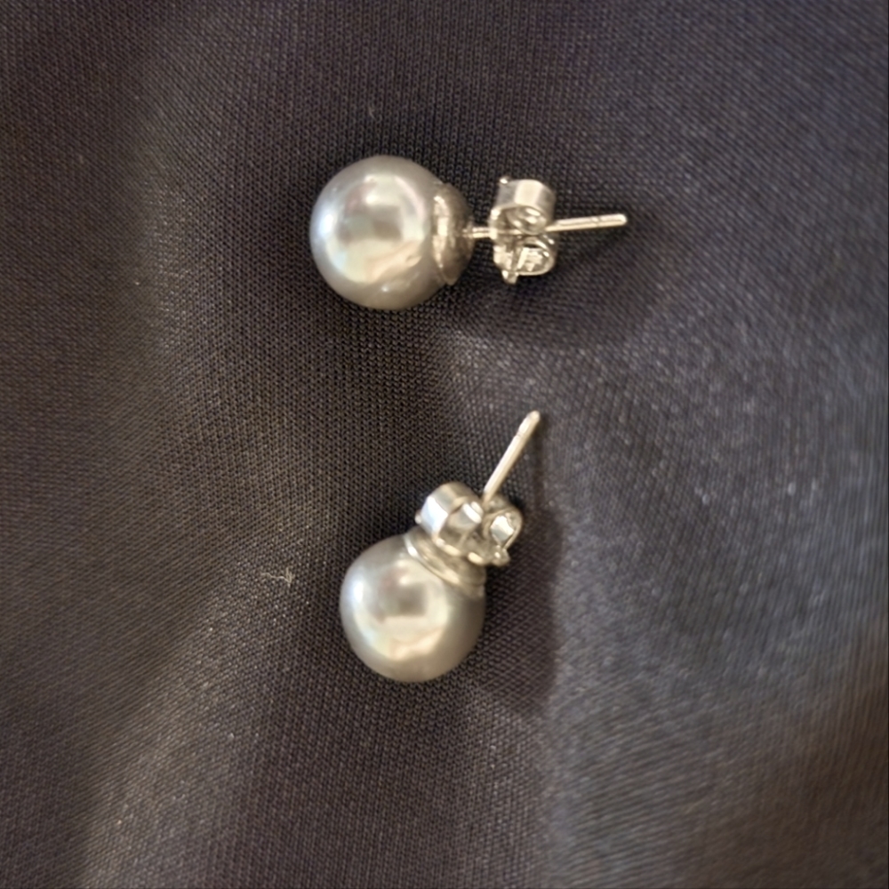 🦋 Black-silver Ball-shaped Pierced Earrings